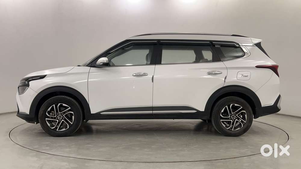 Kia Carens 1.4 Luxury 7 Str, 2022, Petrol