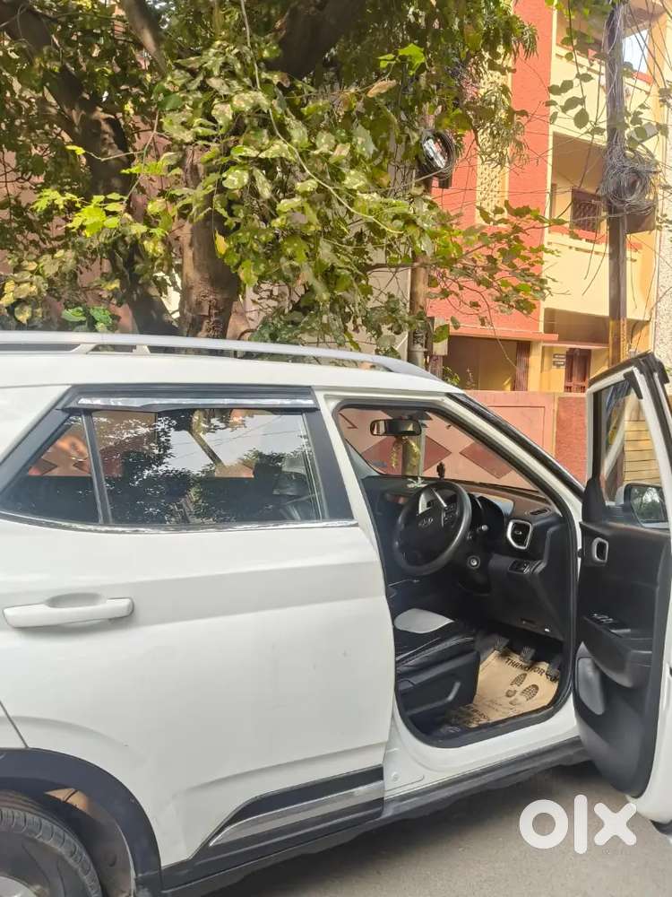 Hyundai Venue 2020 Petrol Automatic