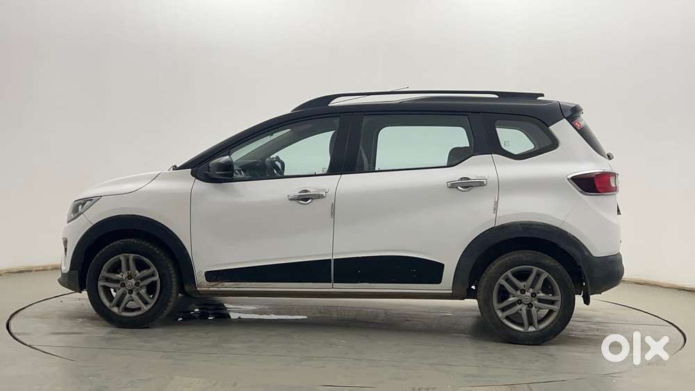 Renault Triber 1.0 Rxz Dual Tone, 2022, Petrol