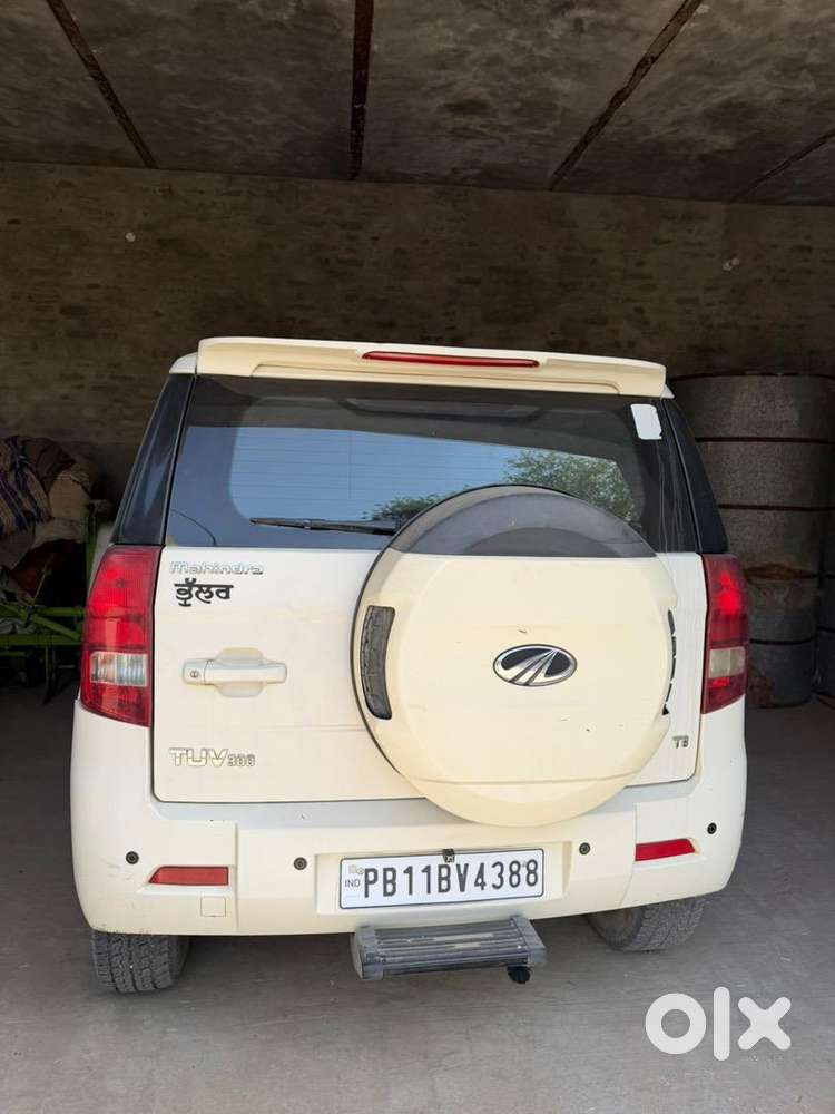 Mahindra Tuv 300 2015 Diesel Well Maintained