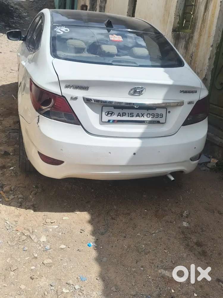 Hyundai Verna Crdi 2011