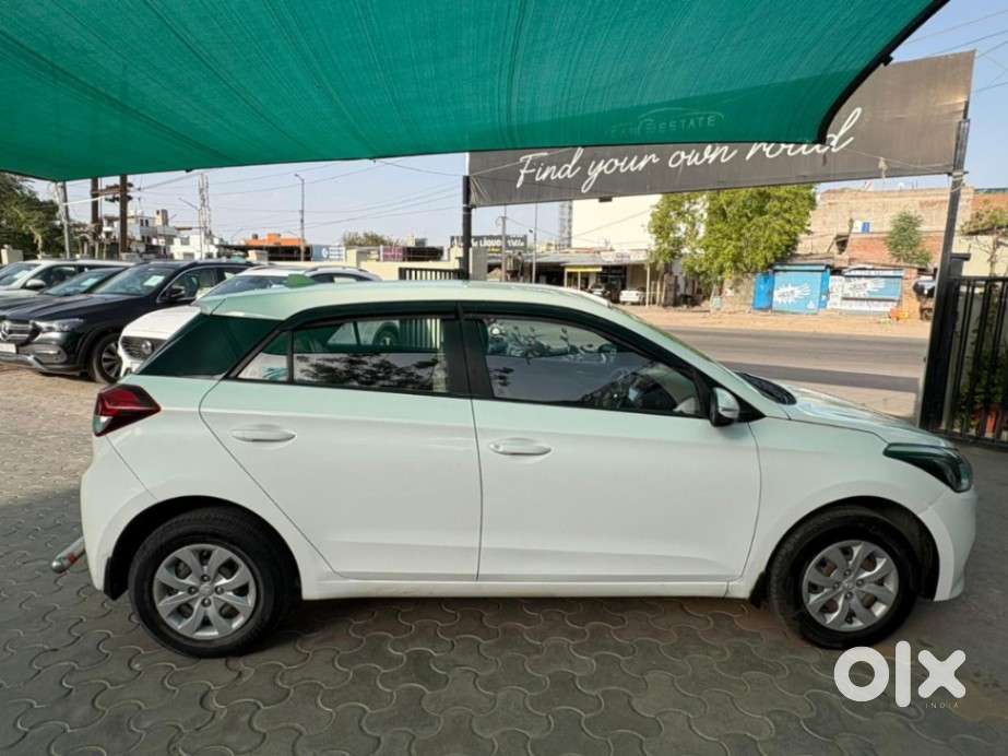 Hyundai I20 Sportz 1.2 Vtvt, 2017, Petrol
