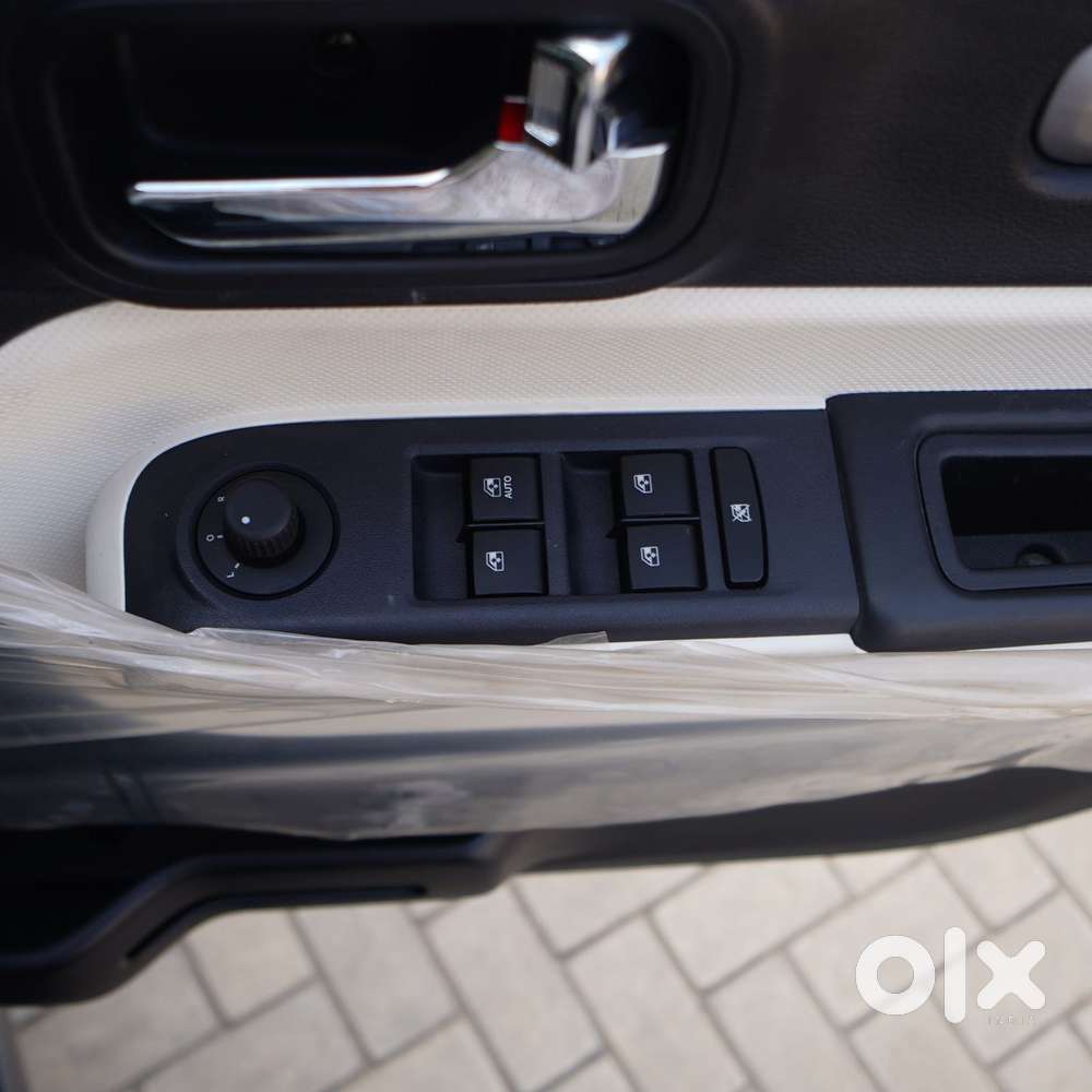 Mahindra Thar Roxx Mx5 Rwd Diesel At, 2024, Diesel