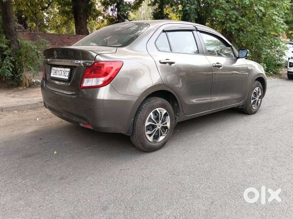 Maruti Suzuki Swift Dzire 1.3 Vxi, 2021, Petrol