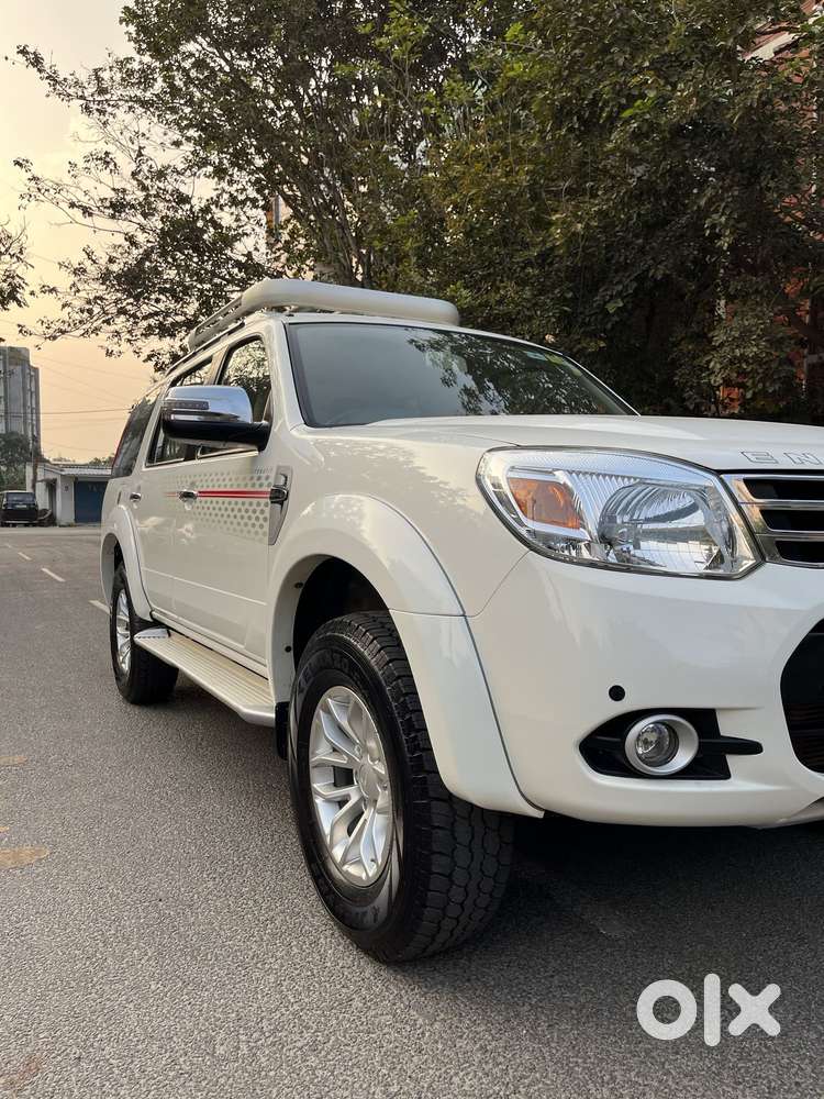 Ford Endeavour 3.2 Titanium At 4x4, 2014, Diesel