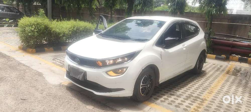 Tata Altroz 1.2 Xe 2021
