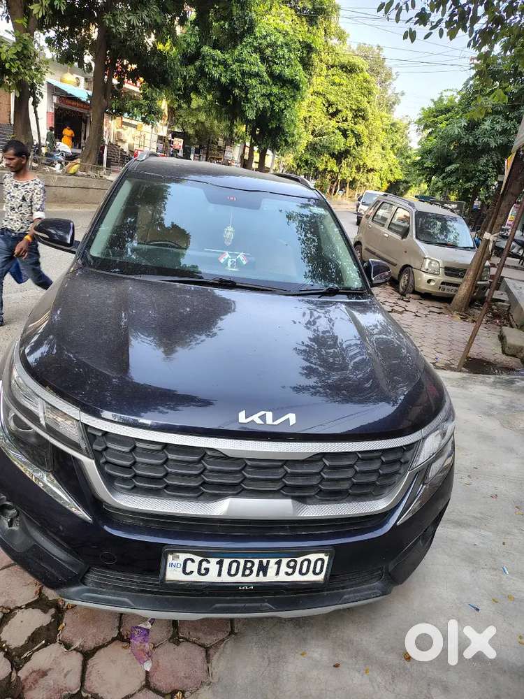 Single Hand Driven With Alloy Wheels And Top Hand Rear Seat