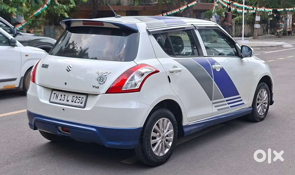 Maruti Suzuki Swift Vxi Optional, 2017, Petrol