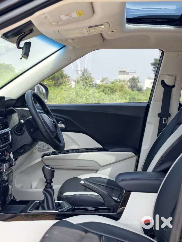 Mahindra Xuv 3xo Ax5 Ds Mt, 2024, Diesel