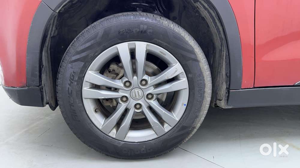 Maruti Suzuki Vitara Brezza Zdi+ Dual Tone Mt, 2016, Diesel