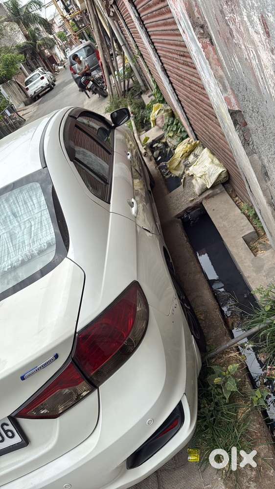 Maruti Suzuki Ciaz Petrol Well Maintained