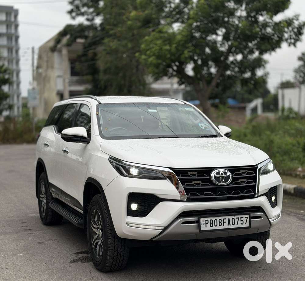 Toyota Fortuner 4x2 At 2.8 Diesel, 2022, Diesel