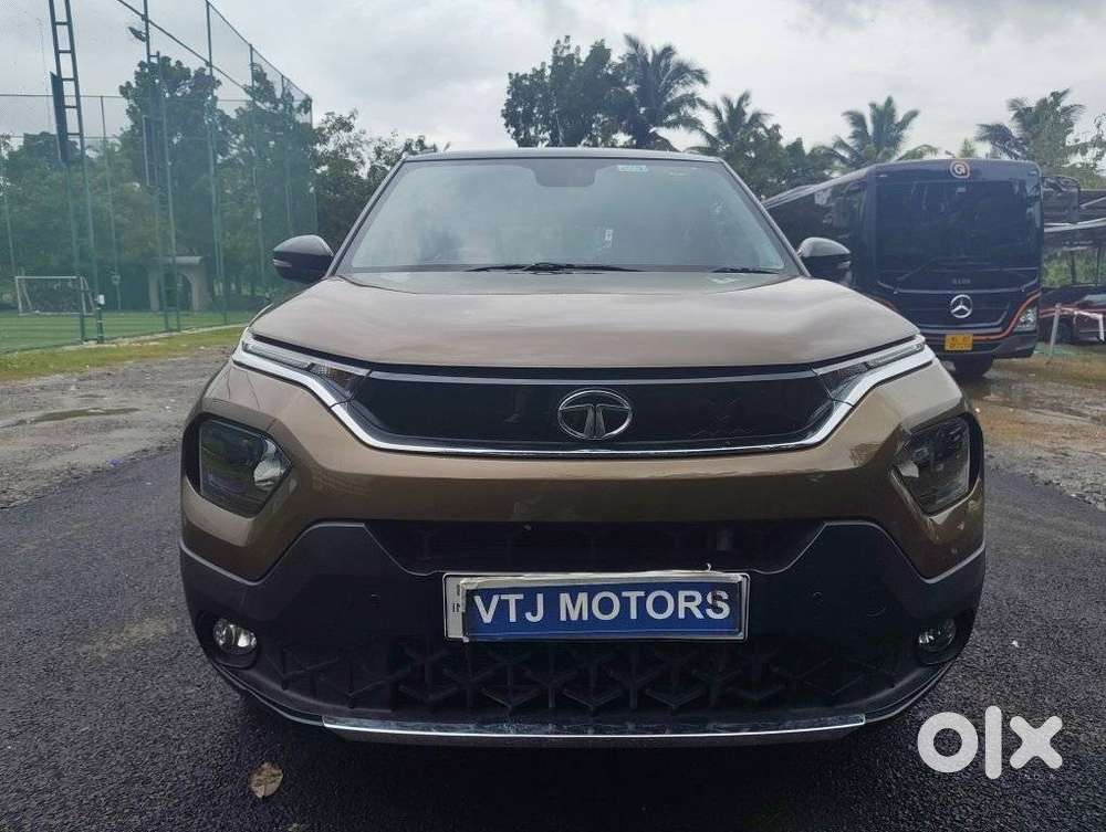 Tata Punch 1.2 Revotron Creative Amt Dual Tone, 2022, Petrol
