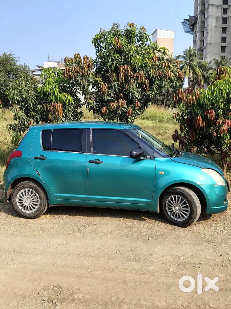 Maruti Suzuki Swift Vxi