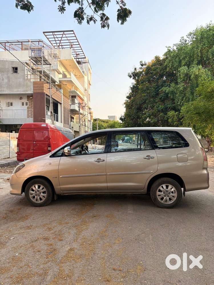 Toyota Innova 2.5 V 7 Str, 2000, Diesel