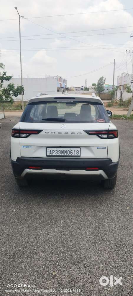 Maruti Suzuki Brezza 1.5 Zxi Plus At Smart Hybrid, 2022, Petrol