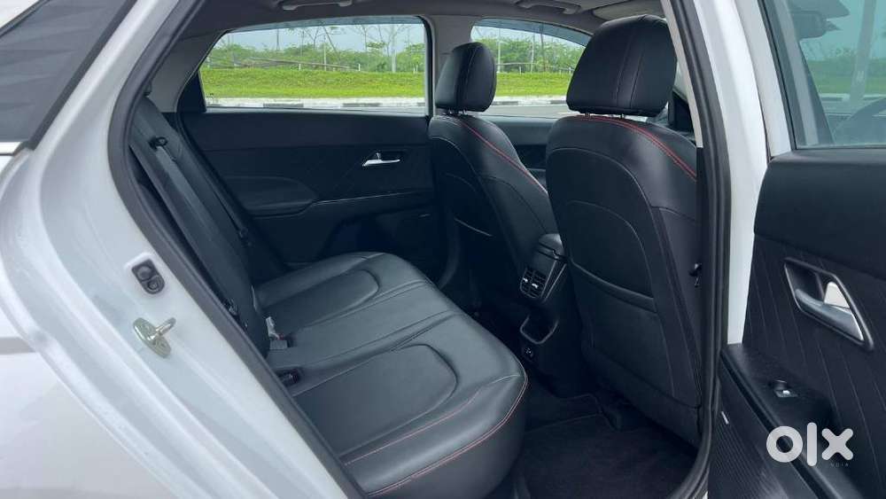 Hyundai Verna 1.5 Sx (o) Petrol Mt, 2023, Petrol