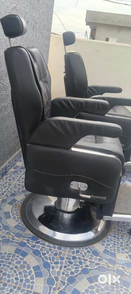 Darji Barber chair
