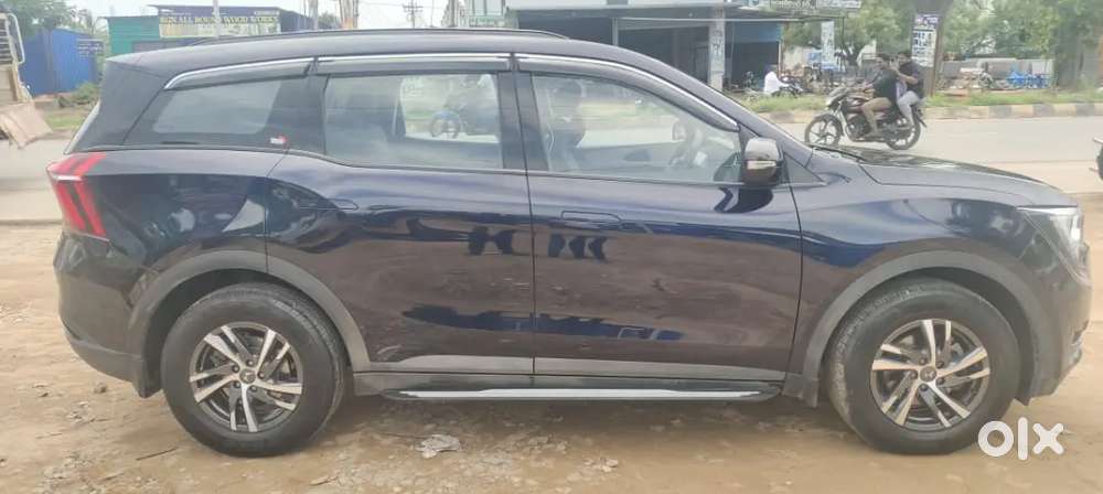 Mahindra Xuv700 2022 Petrol Well Maintained