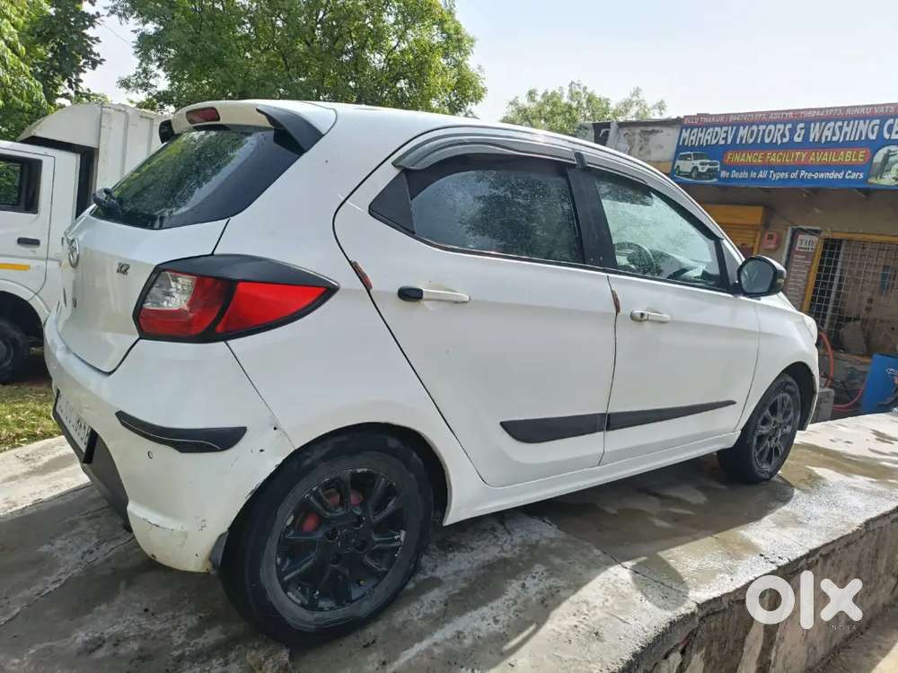 Tata Tiago 2016 Variant Plus