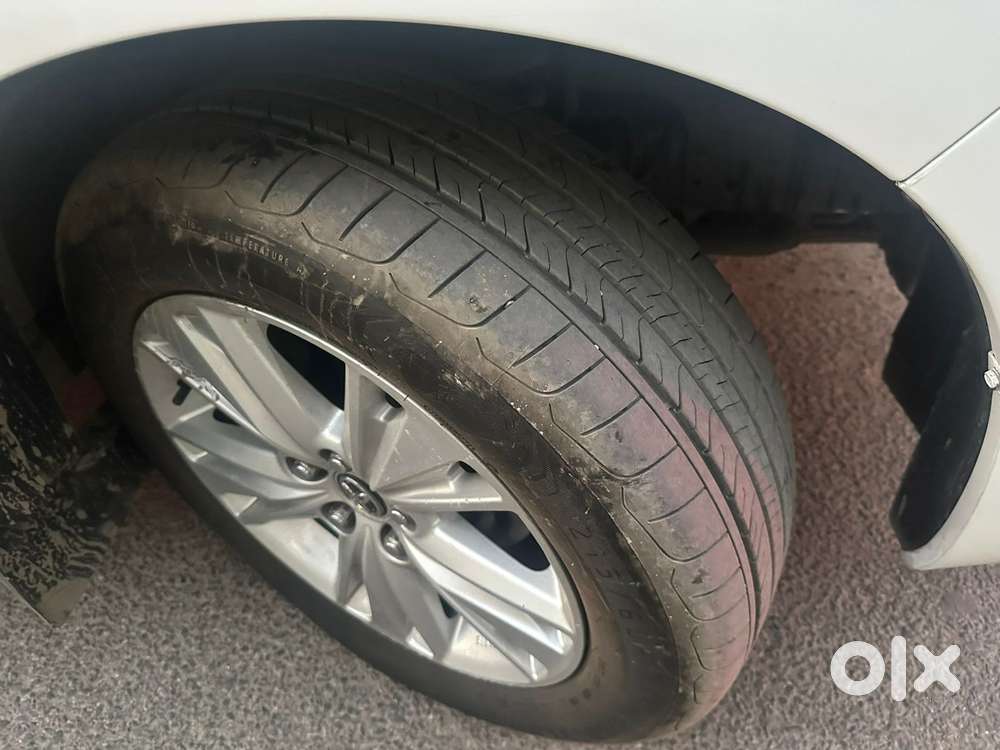 Toyota Innova Crysta 2.8z Automatic, 2017, Diesel