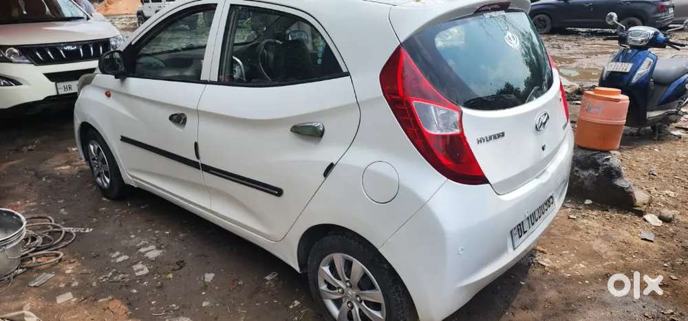 Hyundai Eon 0.8 Era 2011 मैन्युअल