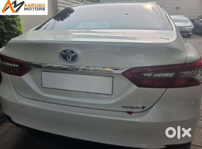 Toyota Camry Hybrid, 2024, Petrol