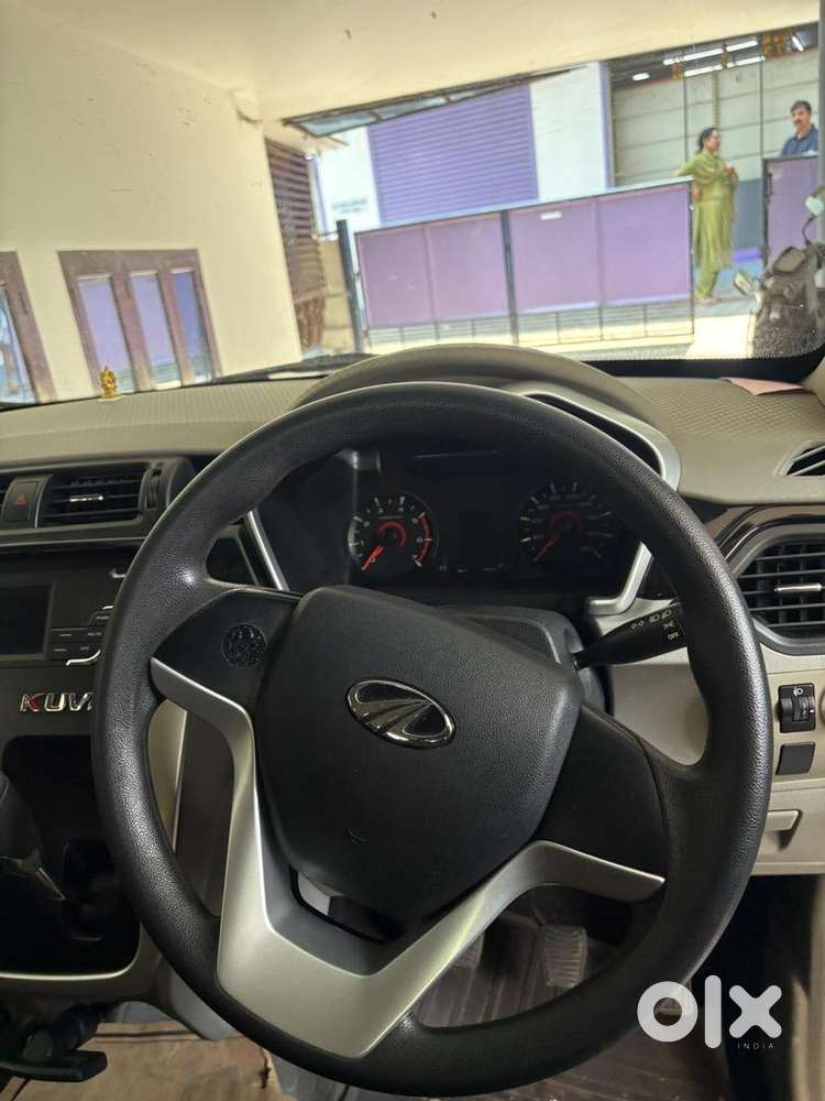 Mahindra Car 2017 Year Price Negotiable Annu