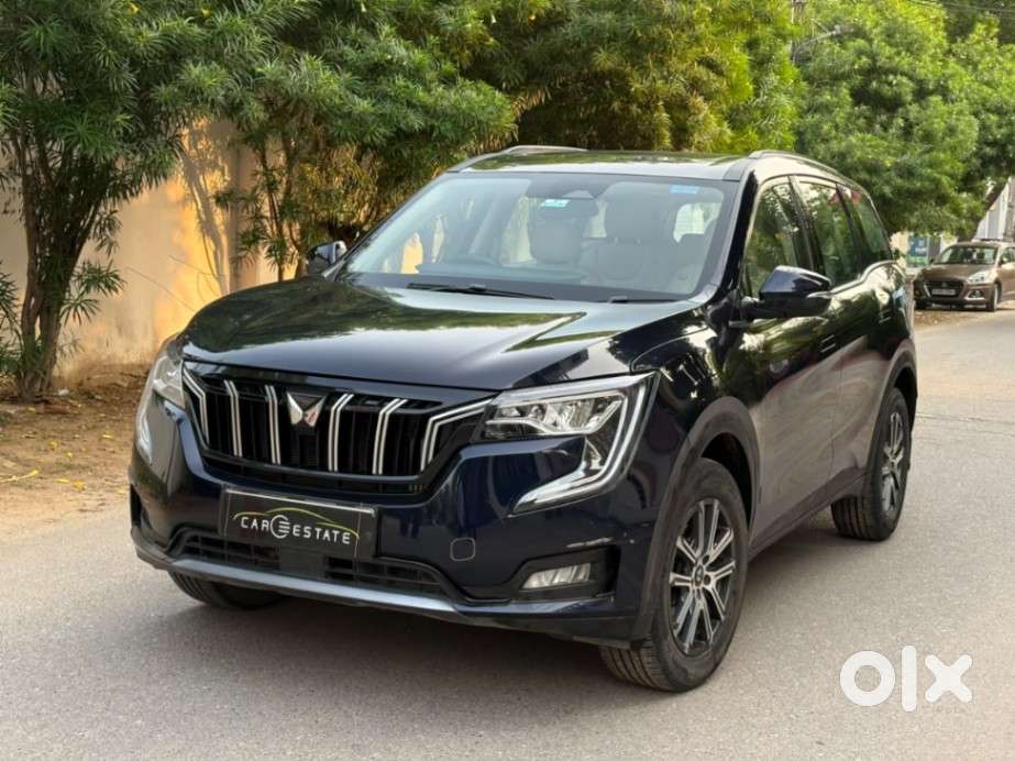 Mahindra Xuv700 2.0 Ax 7 Petrol Mt Str, 2023, Petrol