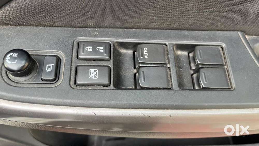 Maruti Suzuki Swift Vvt Zxi, 2022, Petrol