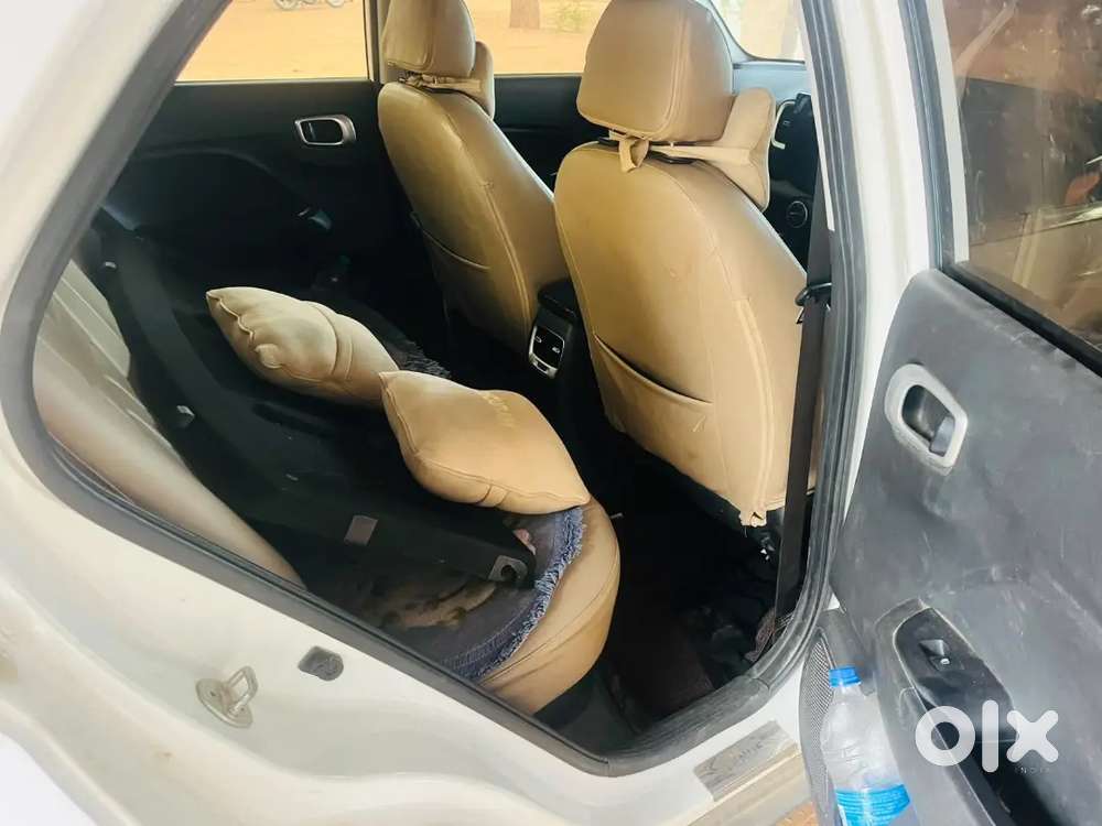 Hyundai Venue 1.2 E 2021 Manual Petrol