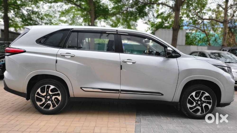 Maruti Suzuki Invicto Zeta Plus 7str, 2023, Petrol