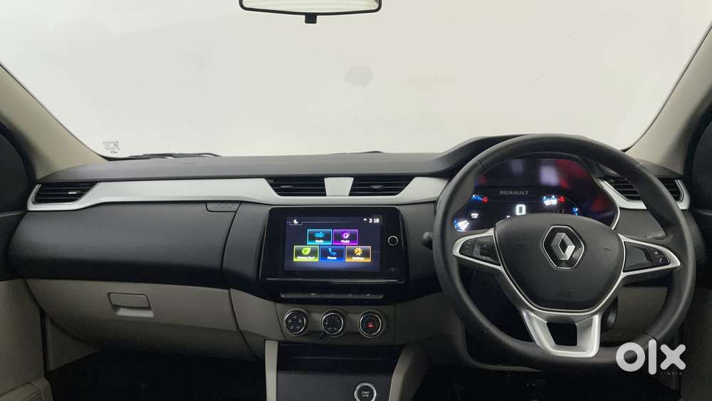 Renault Triber Rxz, 2023, Petrol
