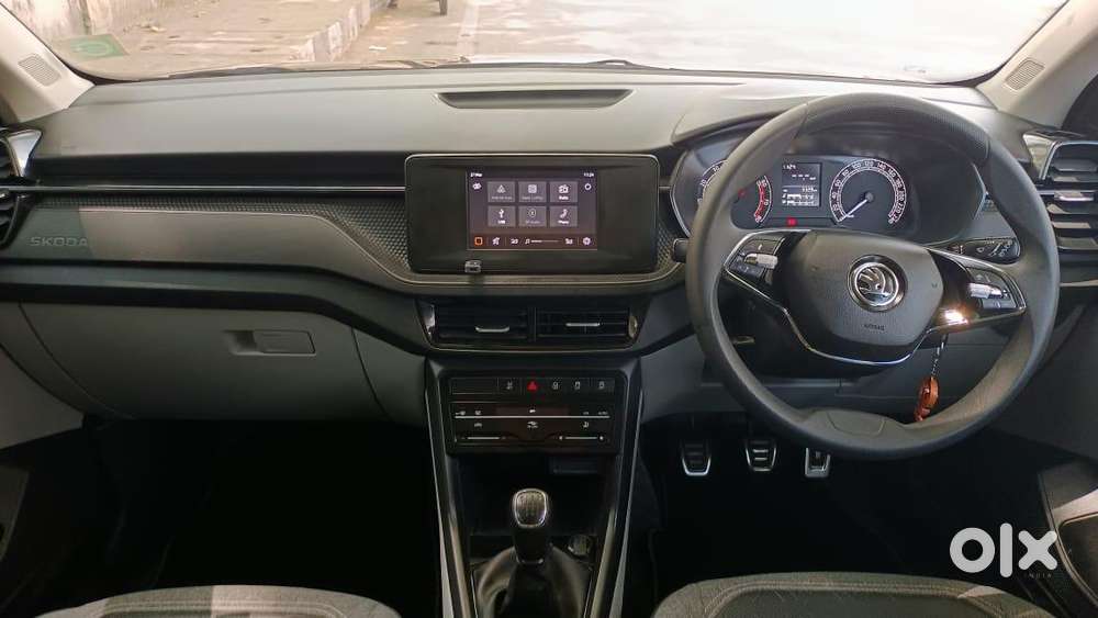 Skoda Kushaq 1.0 Tsi Active Peace, 2023, Petrol