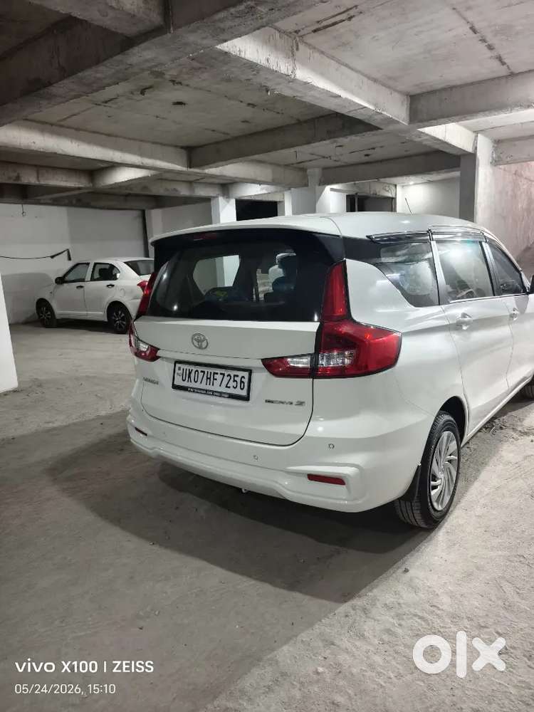 Toyota Rumion 2025 Petrol Well Maintained