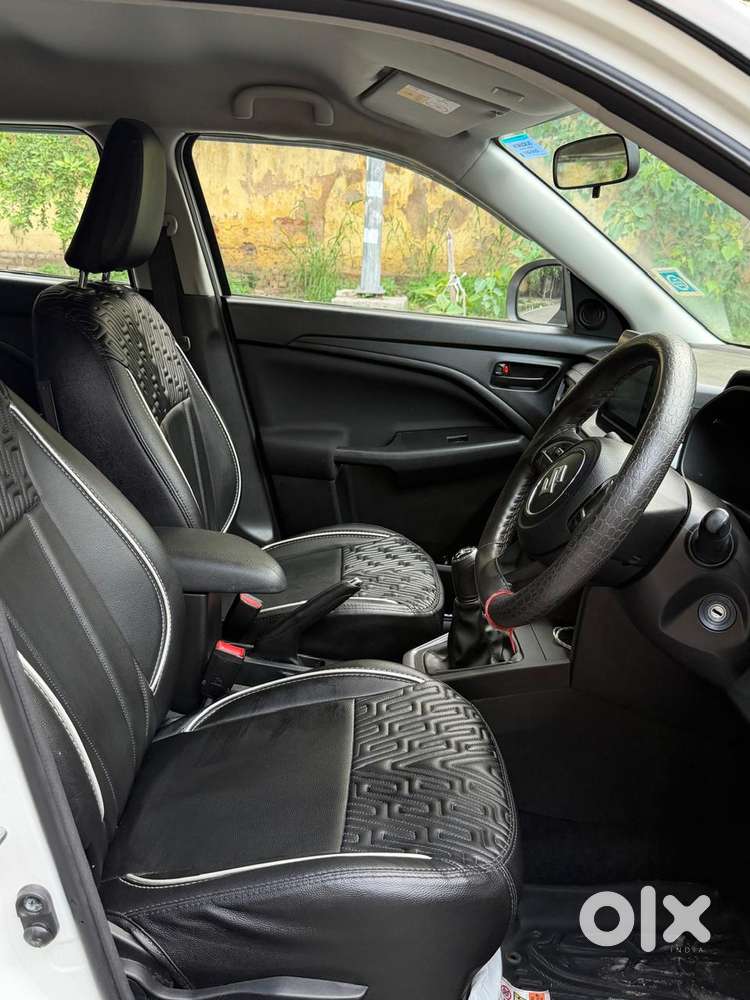 Maruti Suzuki Brezza 1.5 Vxi Smart Hybrid, 2023, Petrol