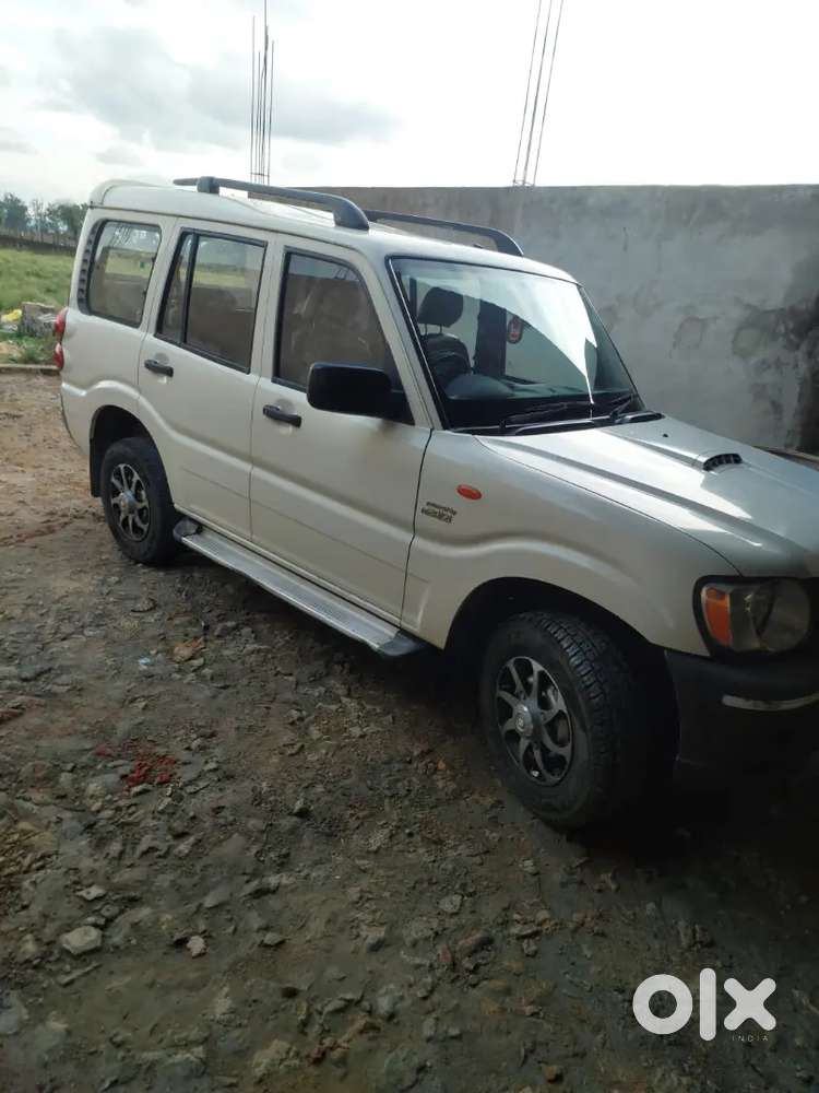 Mahindra Scorpio Classic 2011 Diesel Automatic