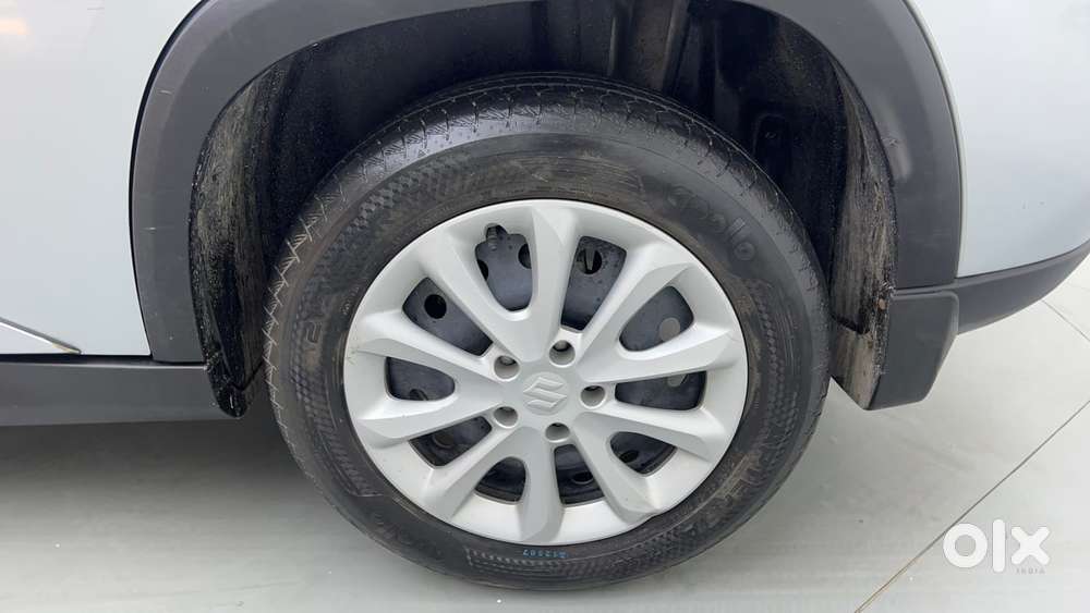 Maruti Suzuki Grand Vitara 1.5 Delta Smart Hybrid At, 2024, Petrol