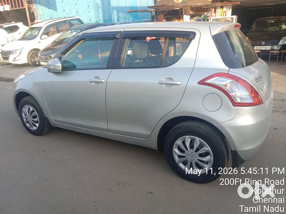 Maruti Suzuki Swift Vxi 1.2 Abs Bs-iv, 2012, Petrol