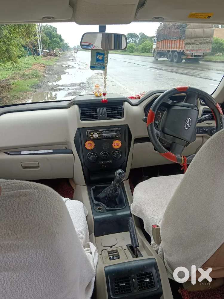 Mahindra Scorpio 04/04/2016