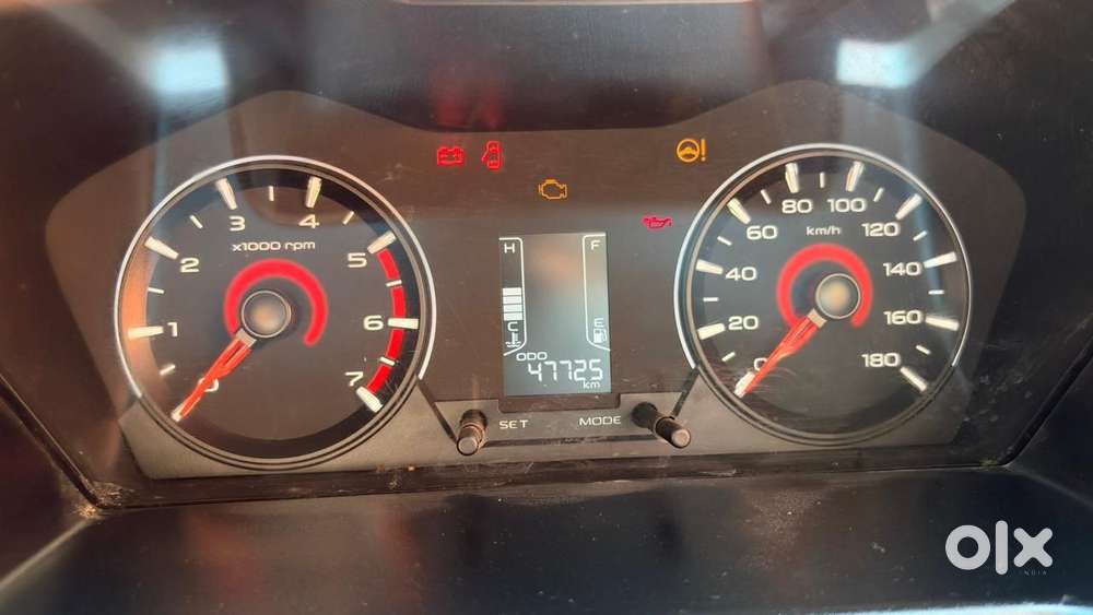 Mahindra Kuv 100 2016-2017 Mfalcon G80 K8, 2016, Petrol