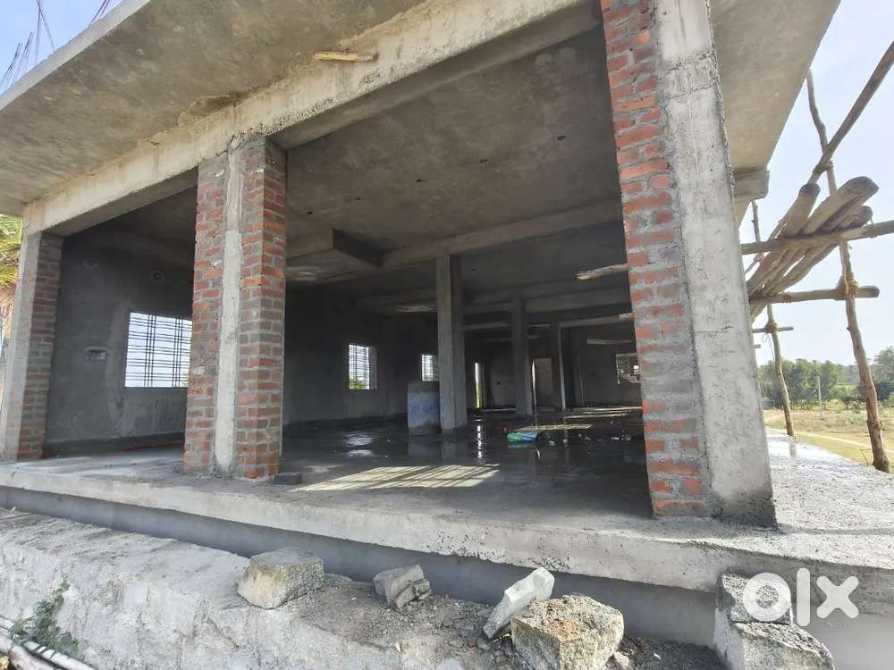 Commercial complex
