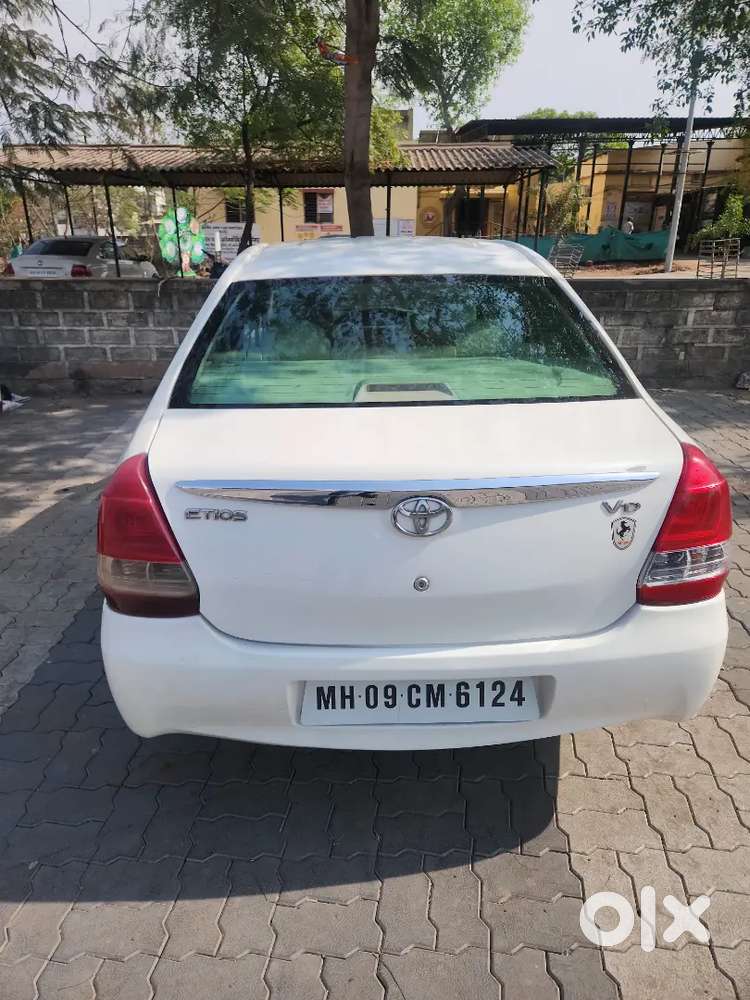 Toyota Etios 2013 Diesel 125000 Km Driven