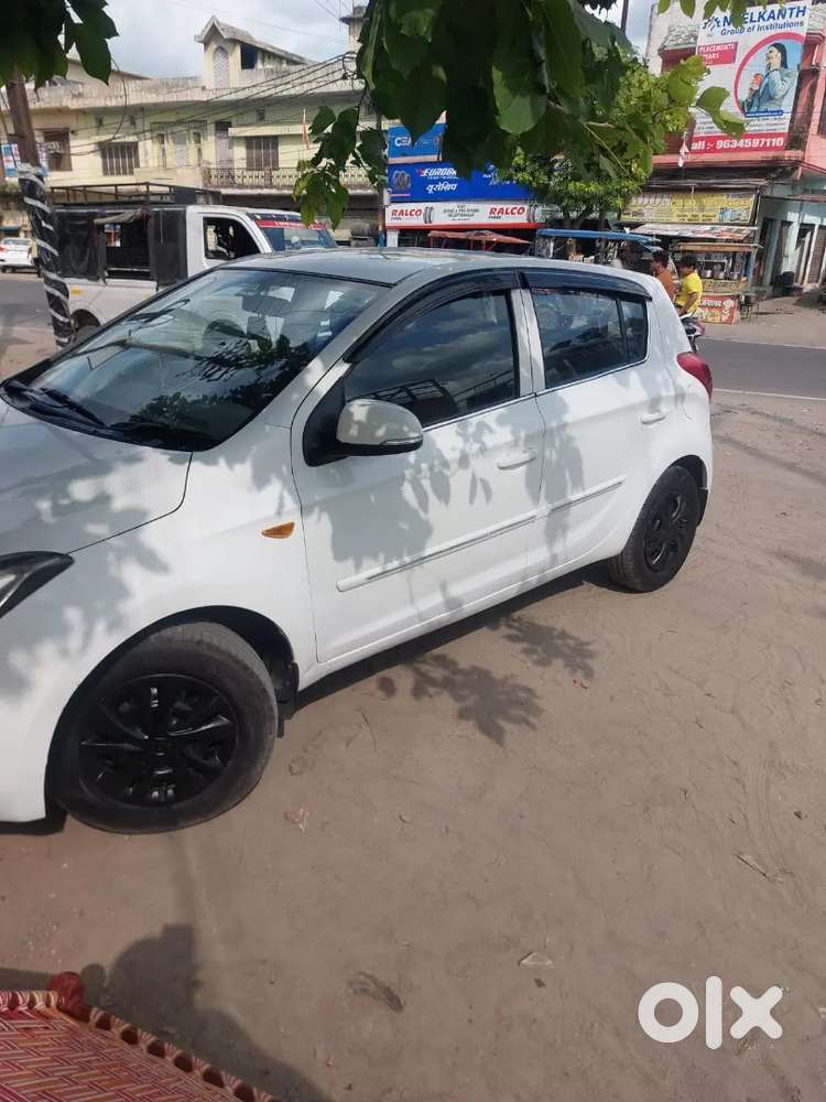 Hyundai I20 2012 Cng & Hybrids Well Maintained