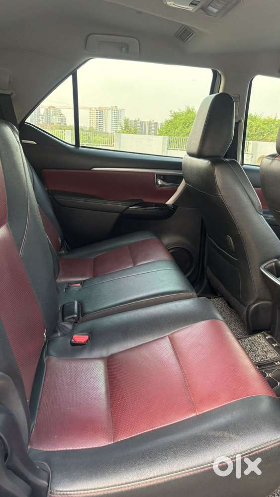 Toyota Fortuner Legender 4x2 At 2.8, 2024, Diesel