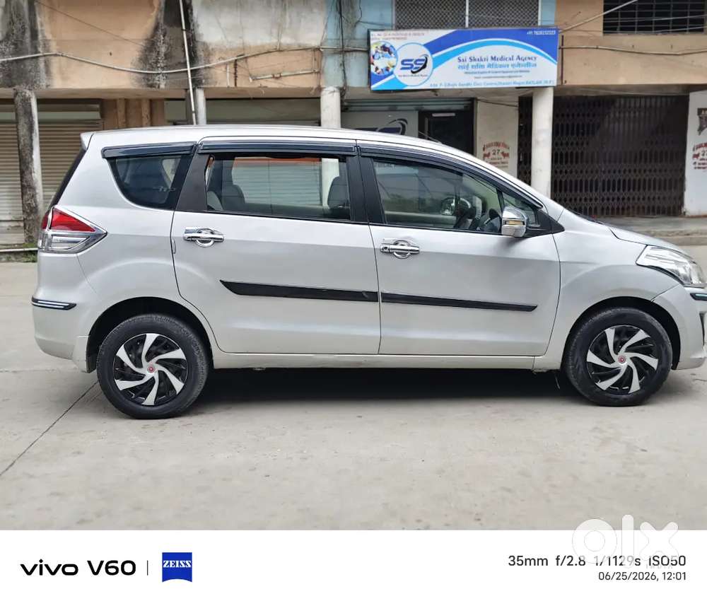 Maruti Suzuki Ertiga 2015 Diesel 75000 Km Driven