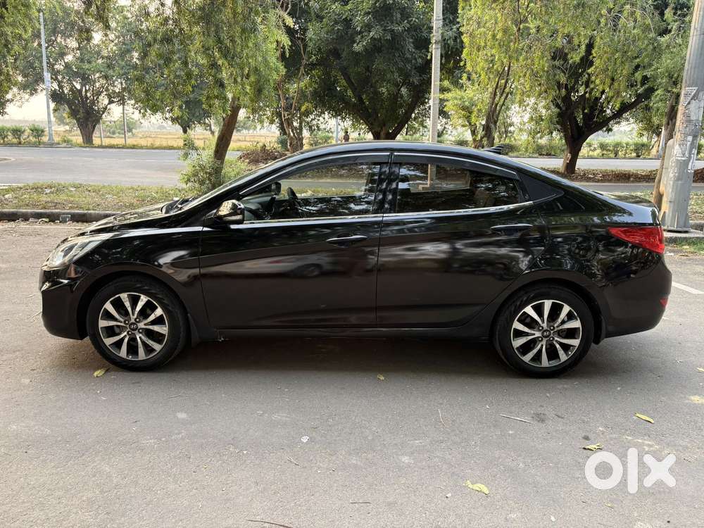 Hyundai Verna 1.6 Sx Vtvt, 2013, Petrol