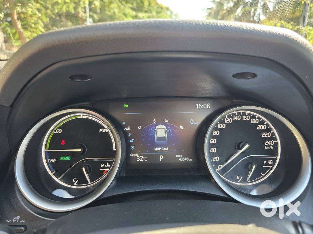 Toyota Camry Hybrid, 2019, Petrol