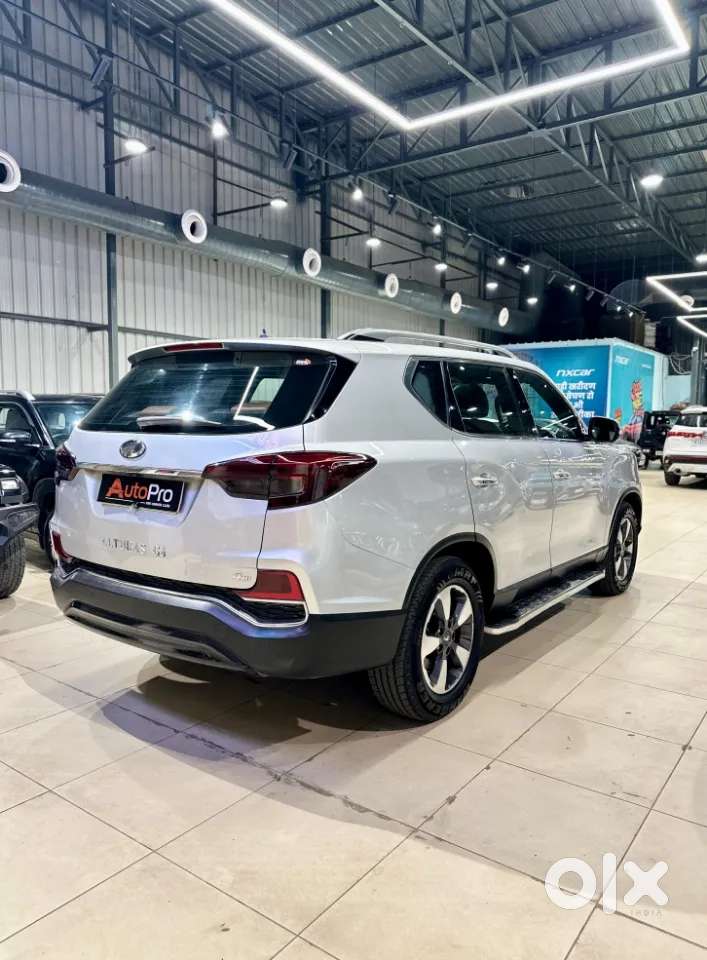 Mahindra Alturas G4 4wd At, 2020, Diesel