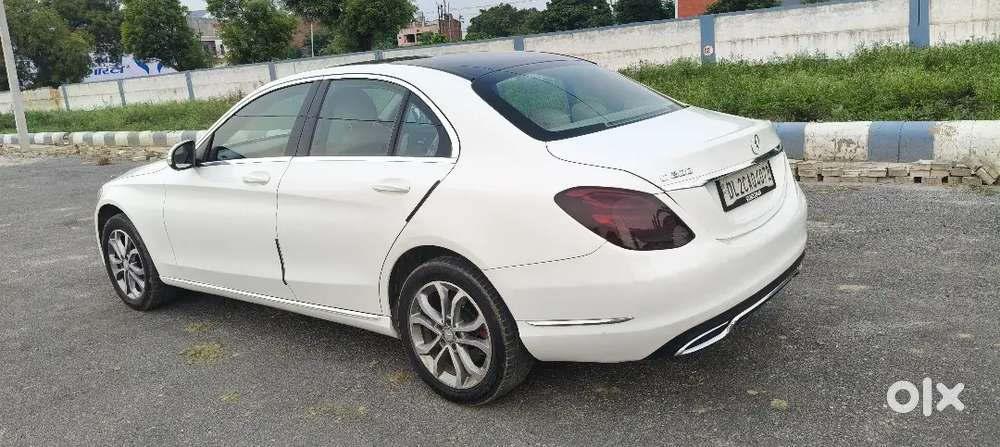 Mercedes-benz C Class 2015 December Petrol